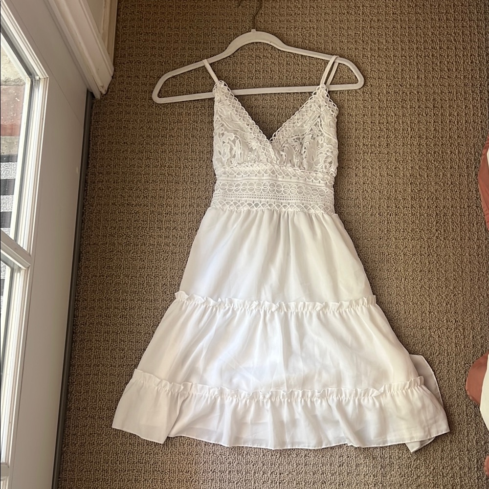 Elegant White Lace Dress